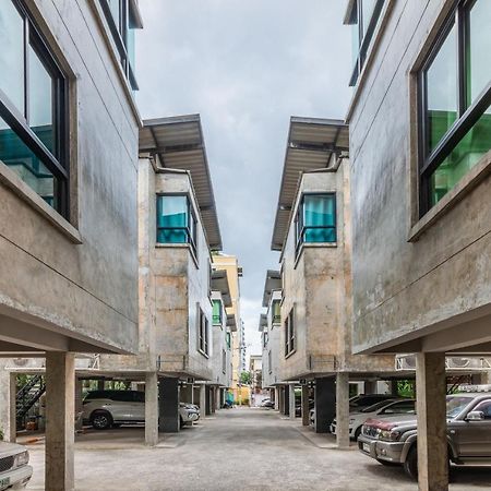 Matini Ratchada 32 Hotel Bangkok Ngoại thất bức ảnh
