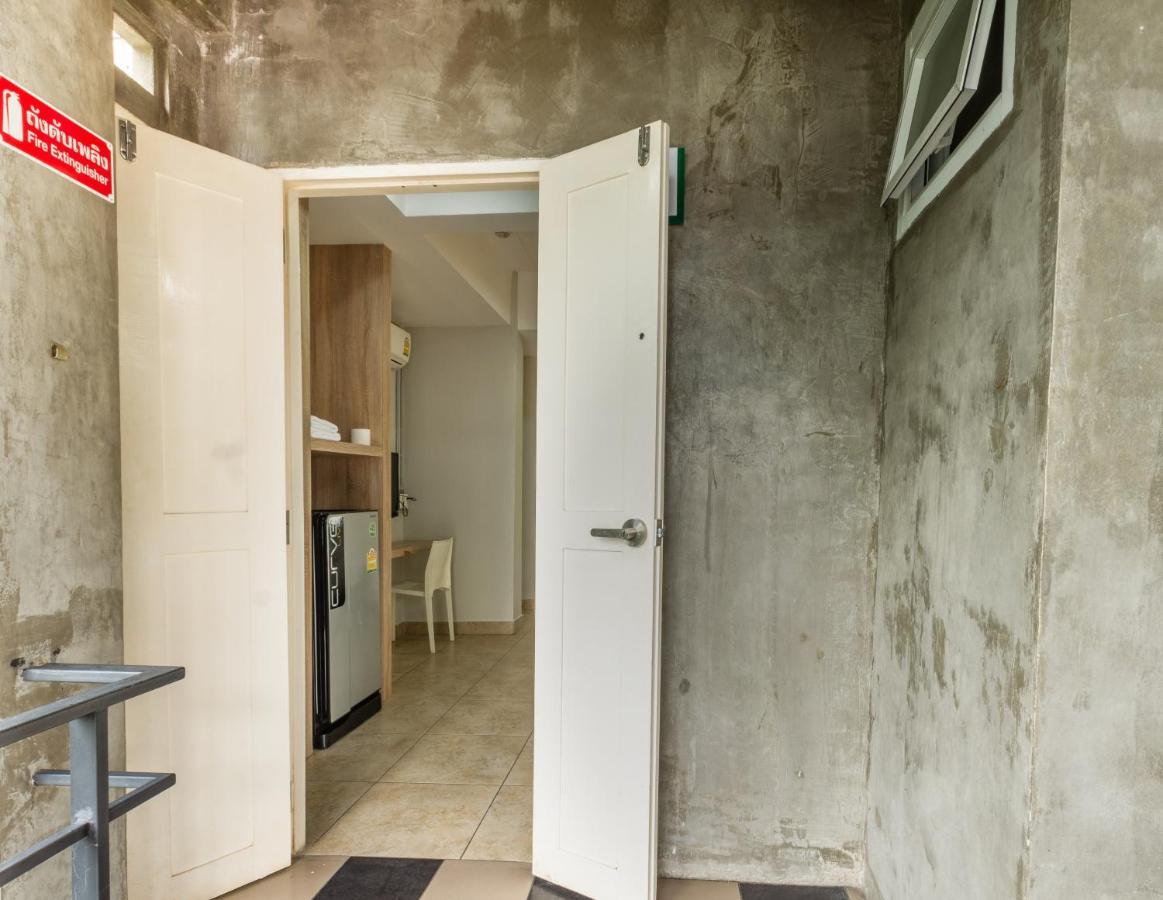 Matini Ratchada 32 Hotel Bangkok Ngoại thất bức ảnh
