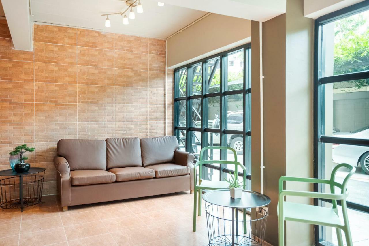 Matini Ratchada 32 Hotel Bangkok Ngoại thất bức ảnh